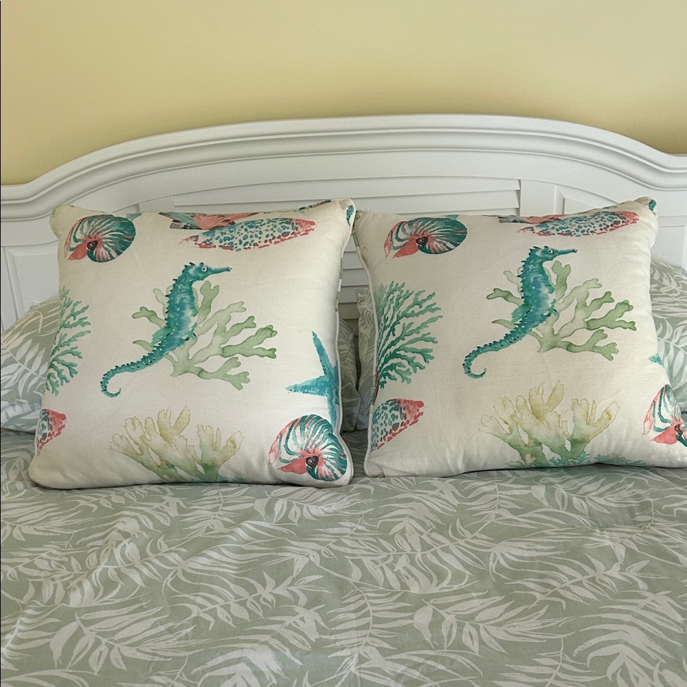 Coastal Theme Living Room Bedroom Accent Pillow Seahorse Shells Zippered 2 of 2